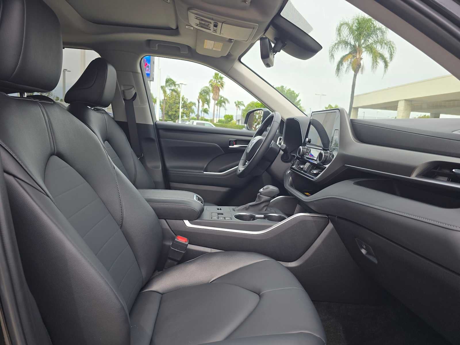 2025 Toyota Highlander XLE