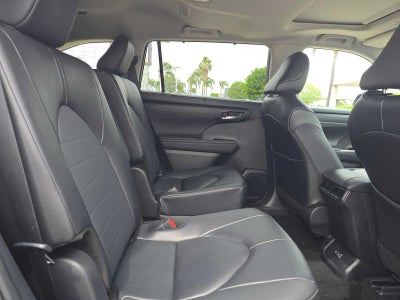 2025 Toyota Highlander XLE