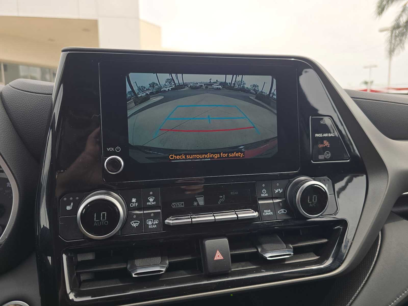 2025 Toyota Highlander XLE