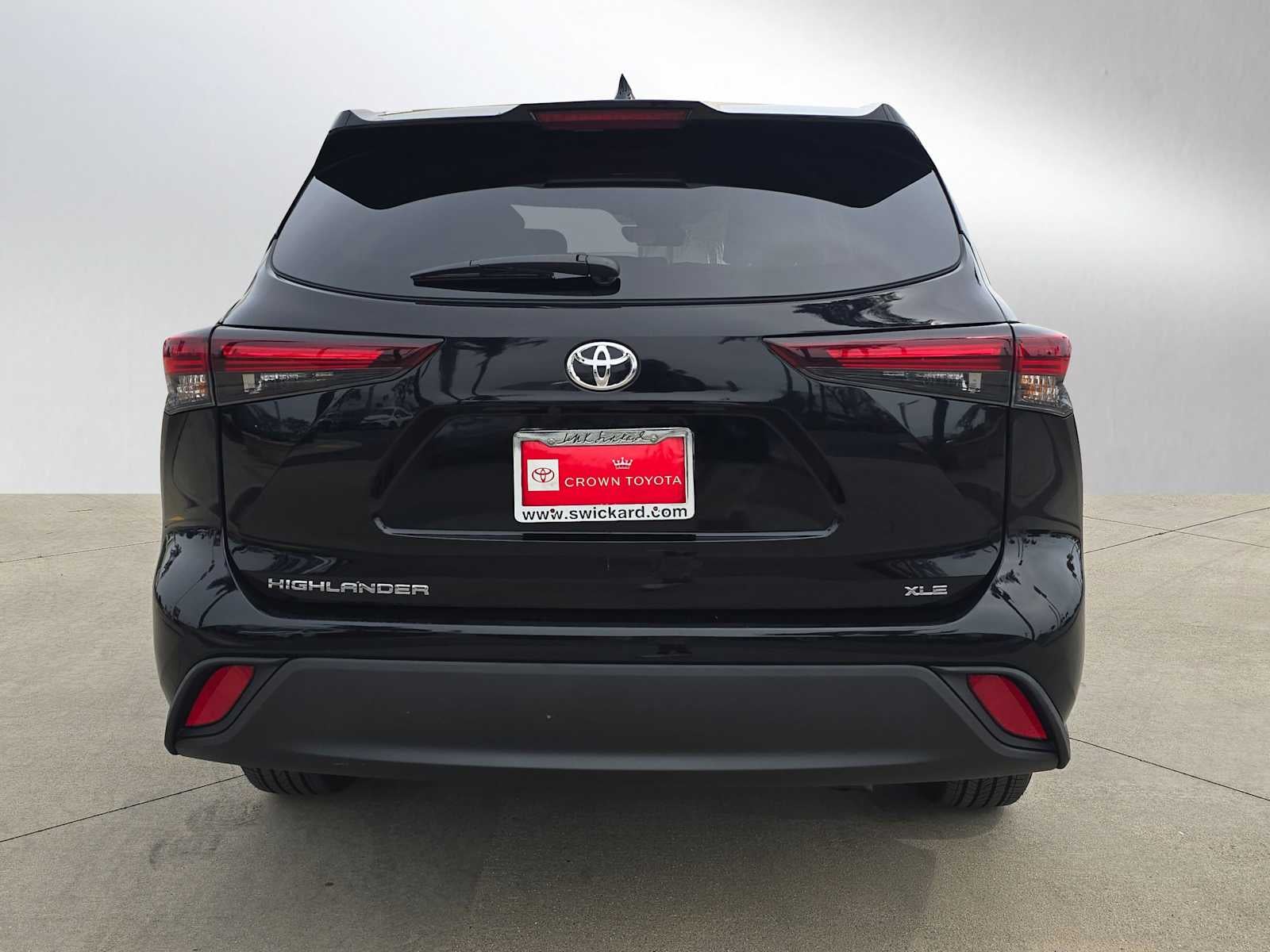 2025 Toyota Highlander XLE