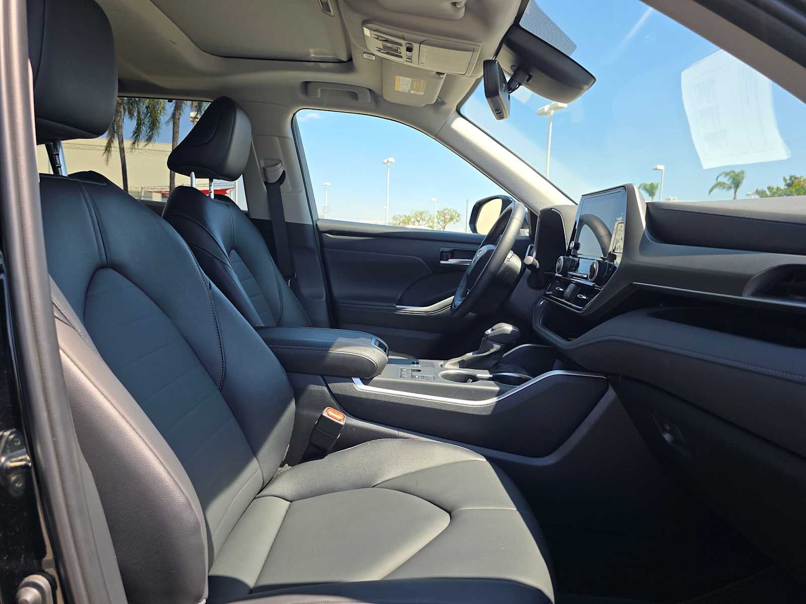 2025 Toyota Highlander XLE