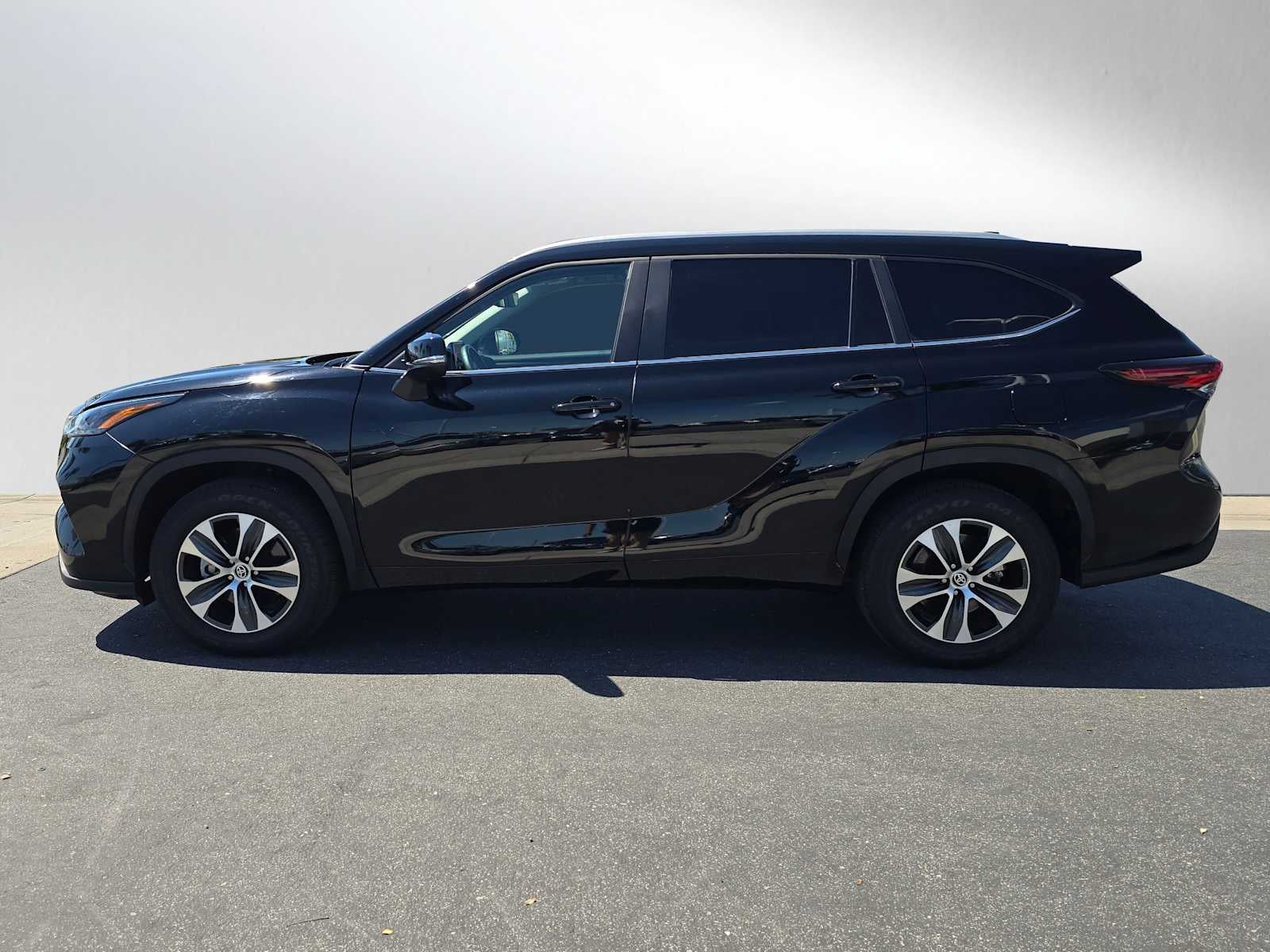 2025 Toyota Highlander XLE