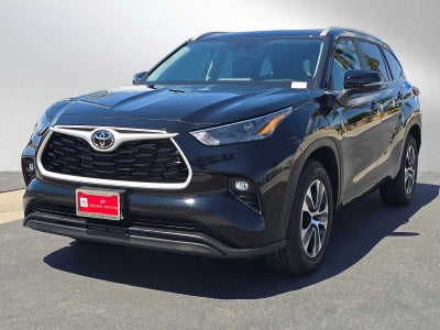 2025 Toyota Highlander XLE