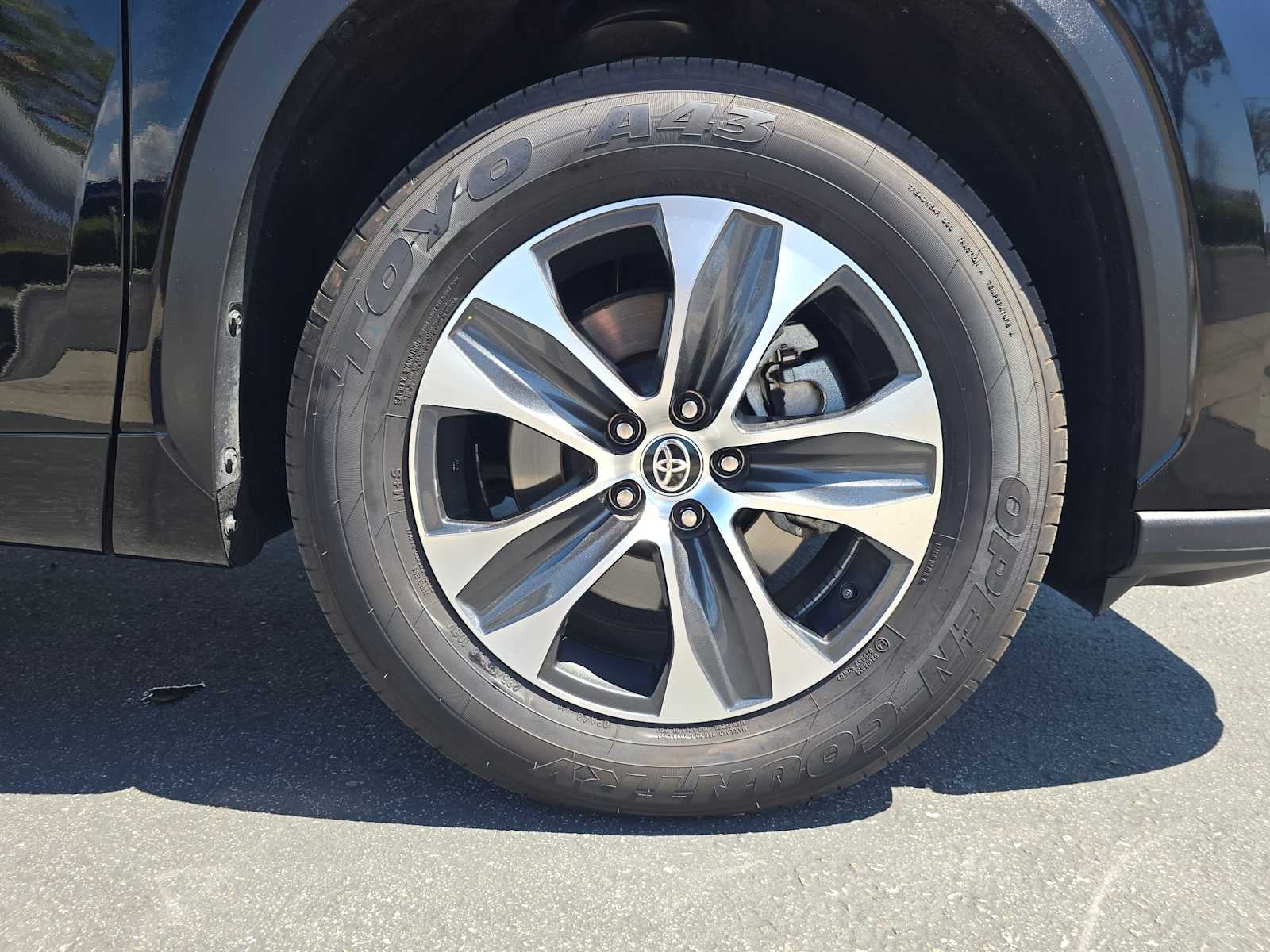 2025 Toyota Highlander XLE