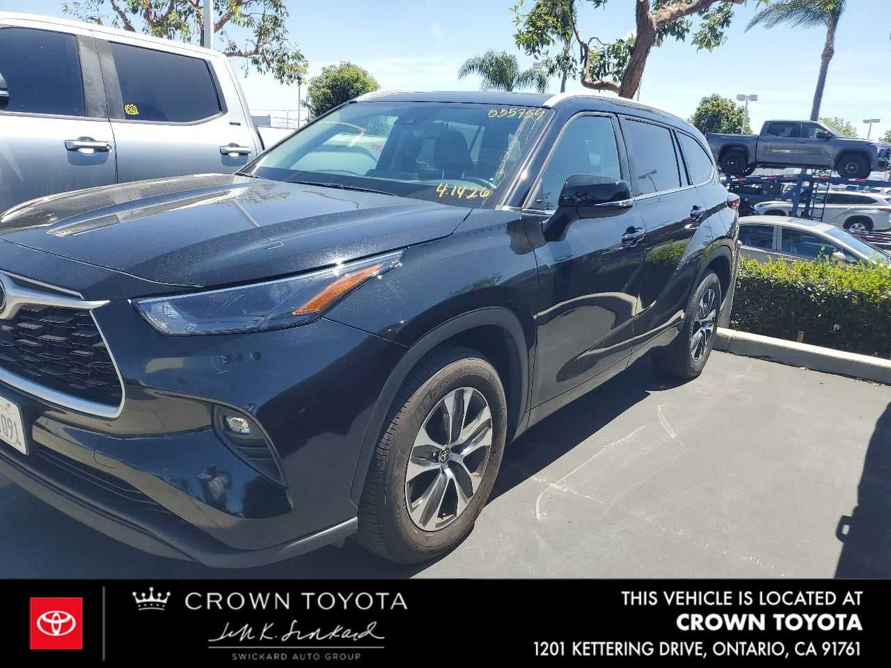 2025 Toyota Highlander XLE