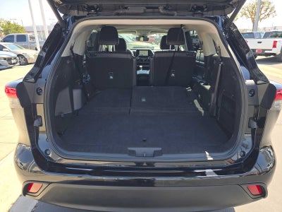 2025 Toyota Highlander XLE