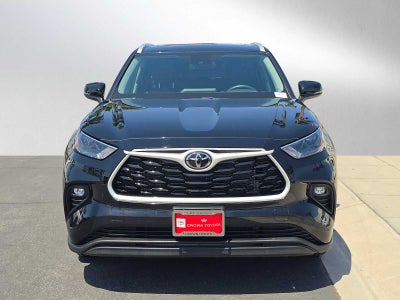 2025 Toyota Highlander XLE
