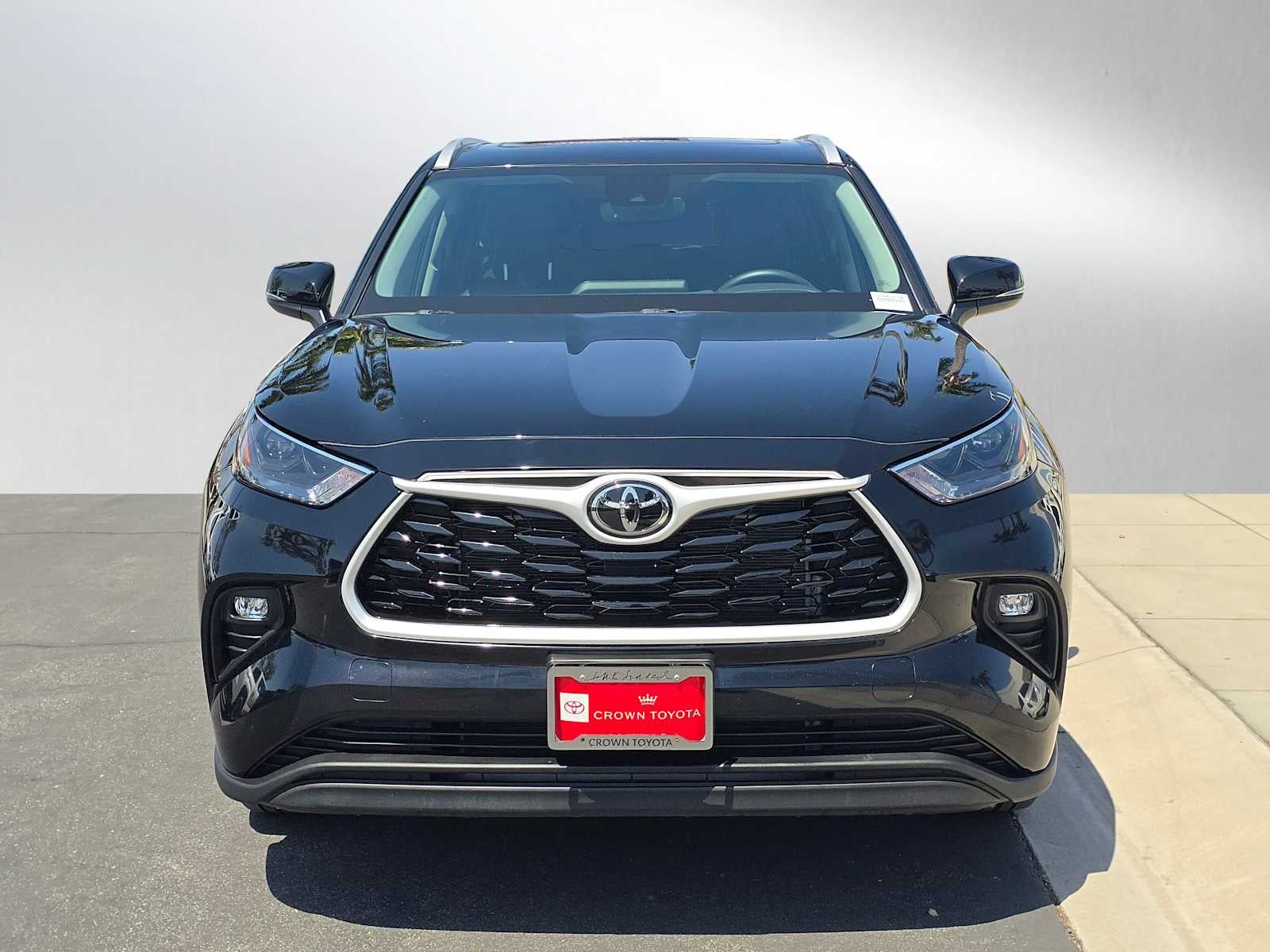 2025 Toyota Highlander XLE