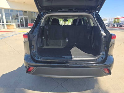 2025 Toyota Highlander XLE