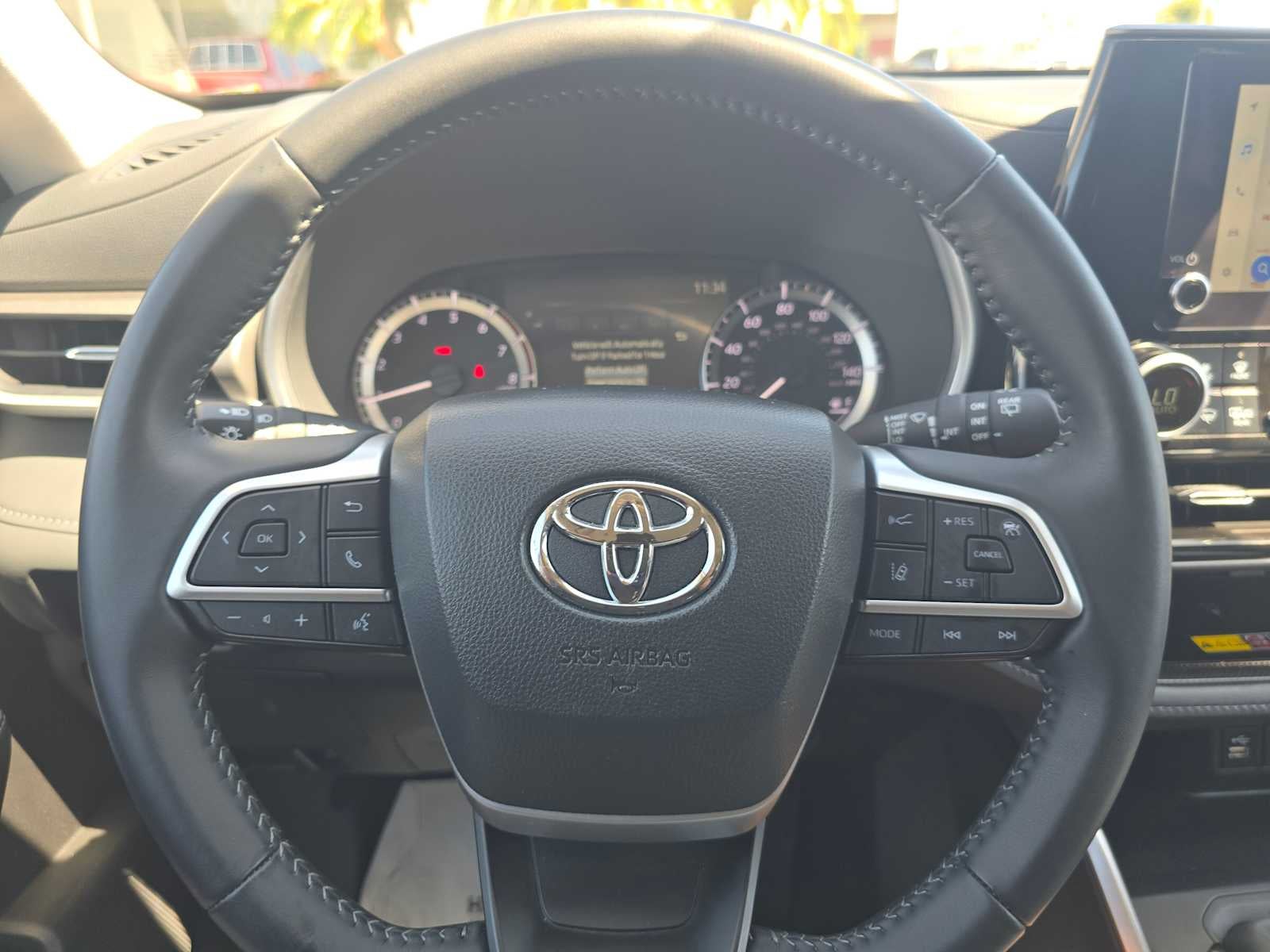 2025 Toyota Highlander XLE