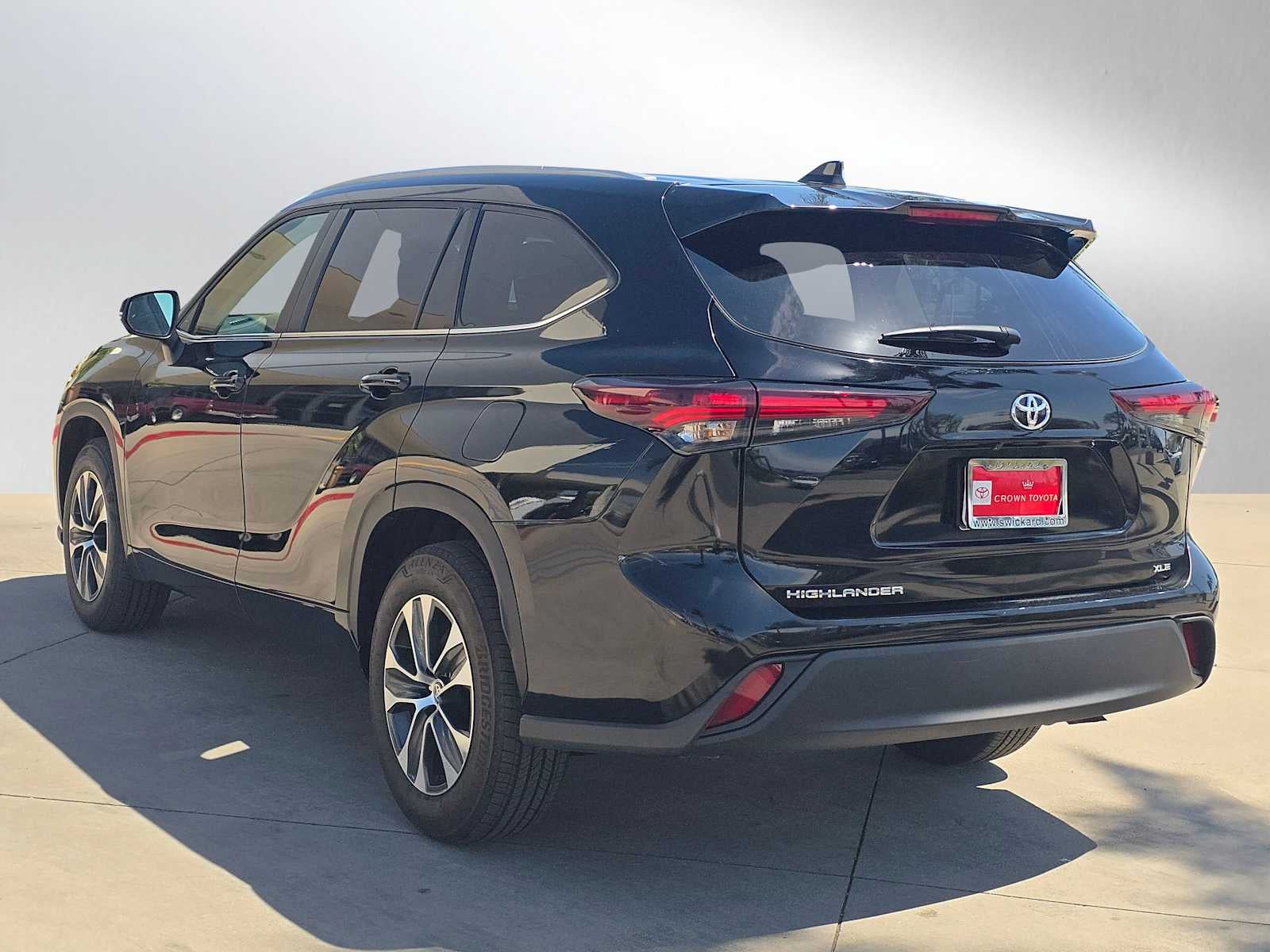 2025 Toyota Highlander XLE