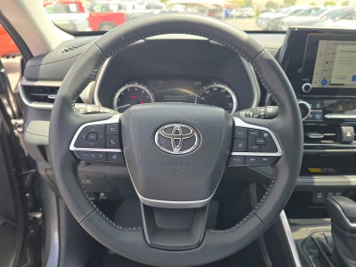 2026 Toyota Highlander XLE