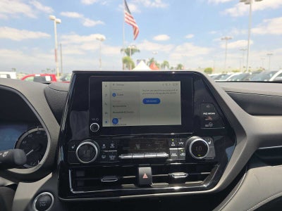 2026 Toyota Highlander XLE