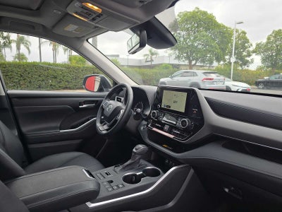 2026 Toyota Highlander XLE