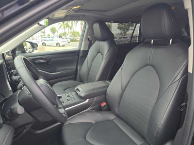 2026 Toyota Highlander XLE