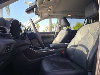 2026 Toyota Highlander Platinum