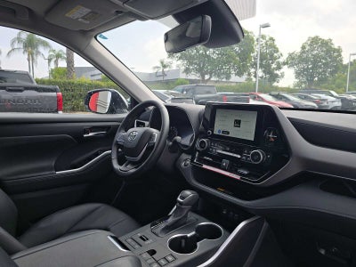 2026 Toyota Highlander XLE