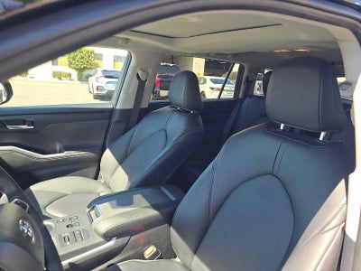 2026 Toyota Highlander XLE