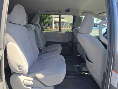 2015 Toyota Sienna LE