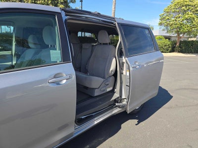 2015 Toyota Sienna LE