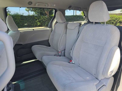 2015 Toyota Sienna LE