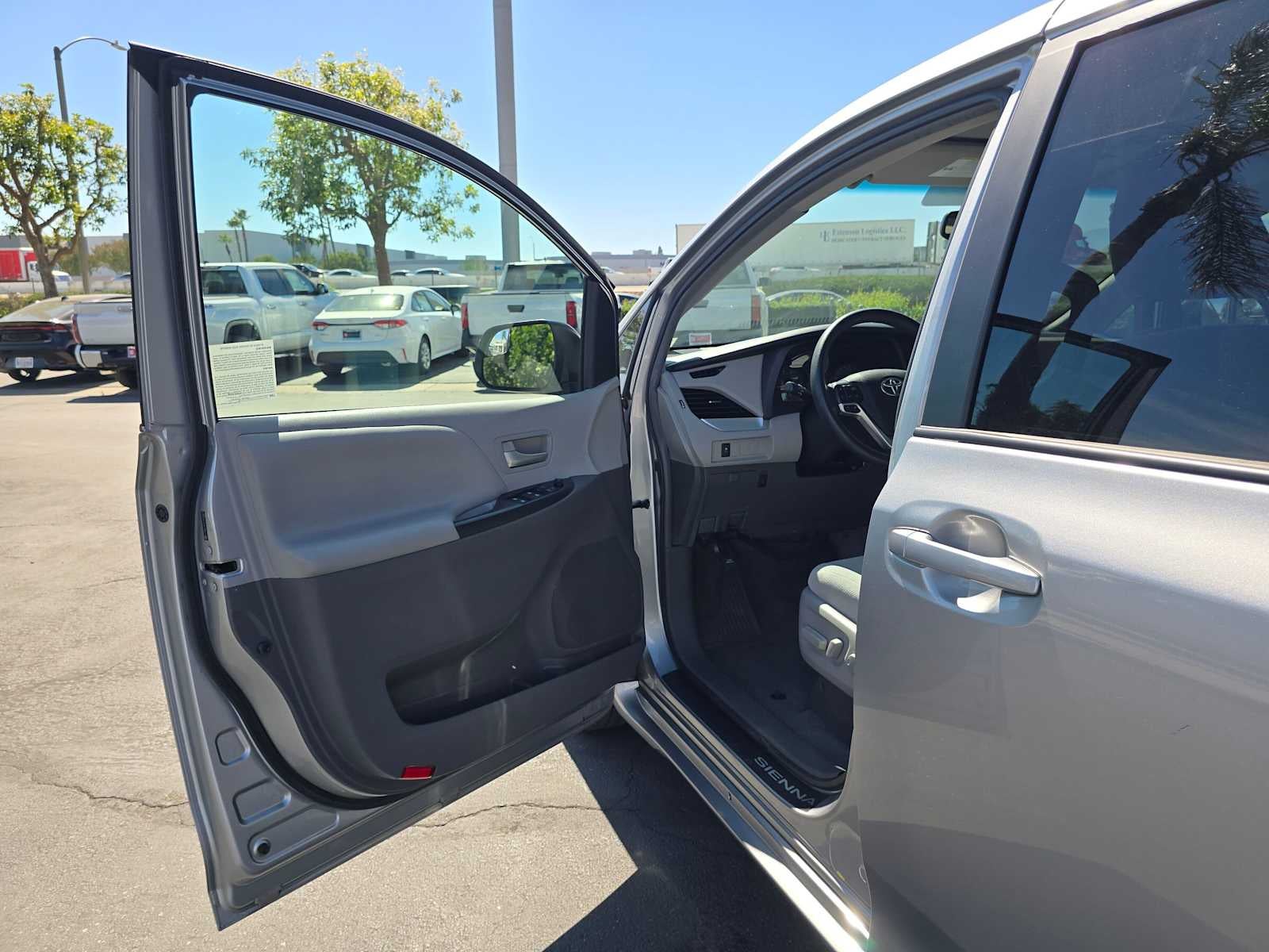 2015 Toyota Sienna LE