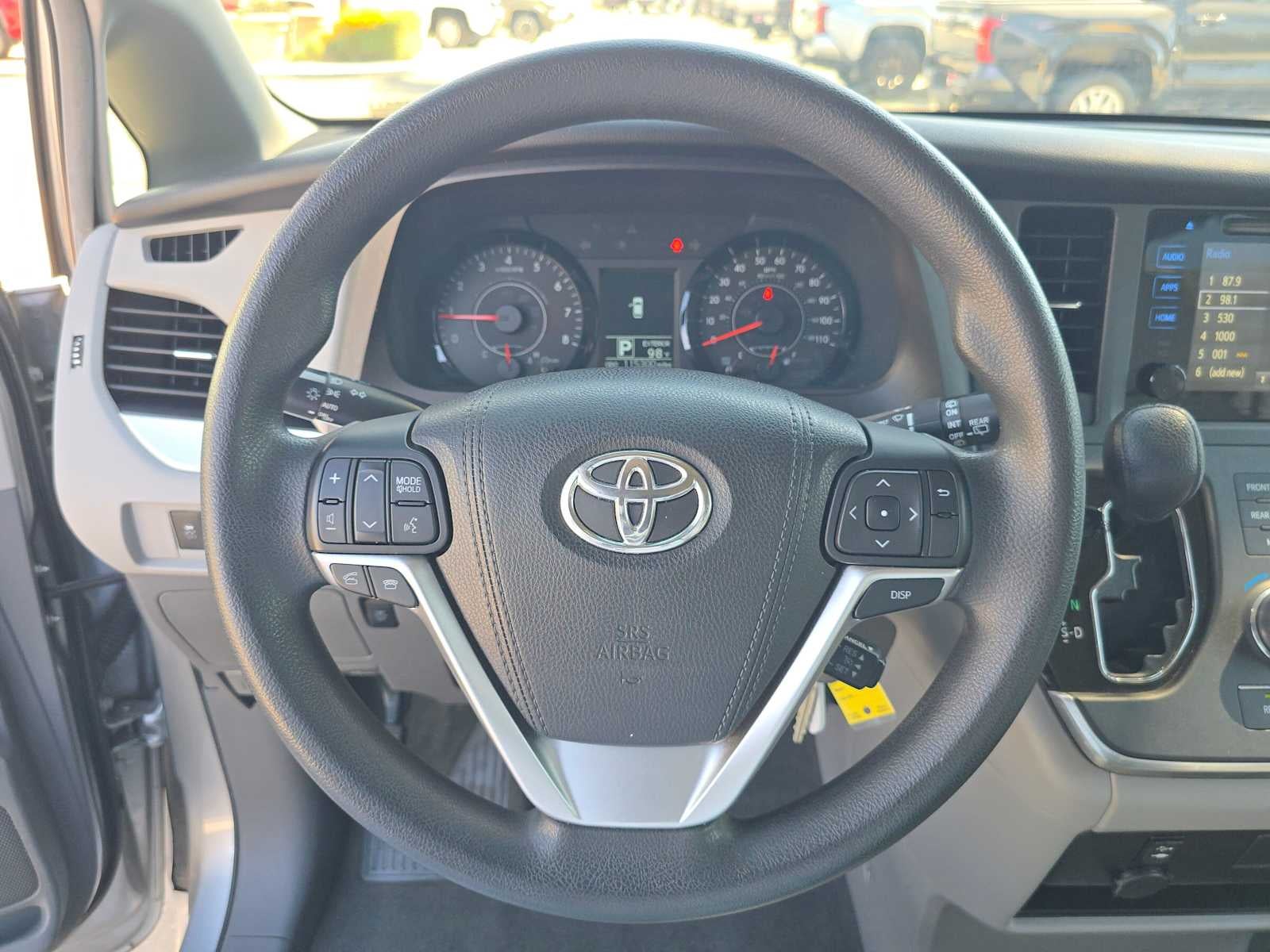 2015 Toyota Sienna LE