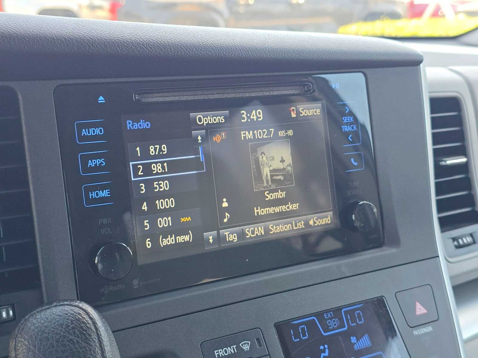 2015 Toyota Sienna LE