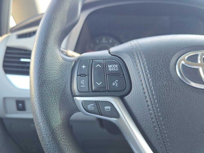 2015 Toyota Sienna LE