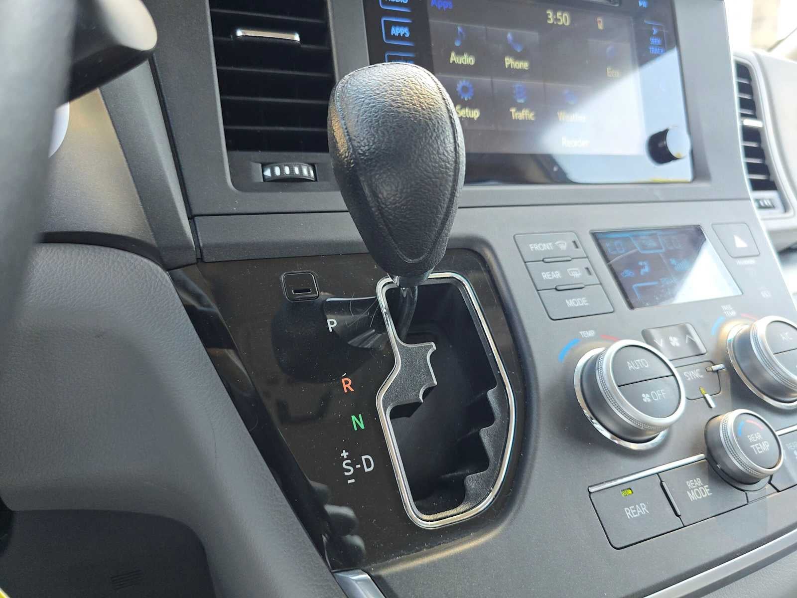 2015 Toyota Sienna LE