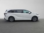 2023 Toyota Sienna LE