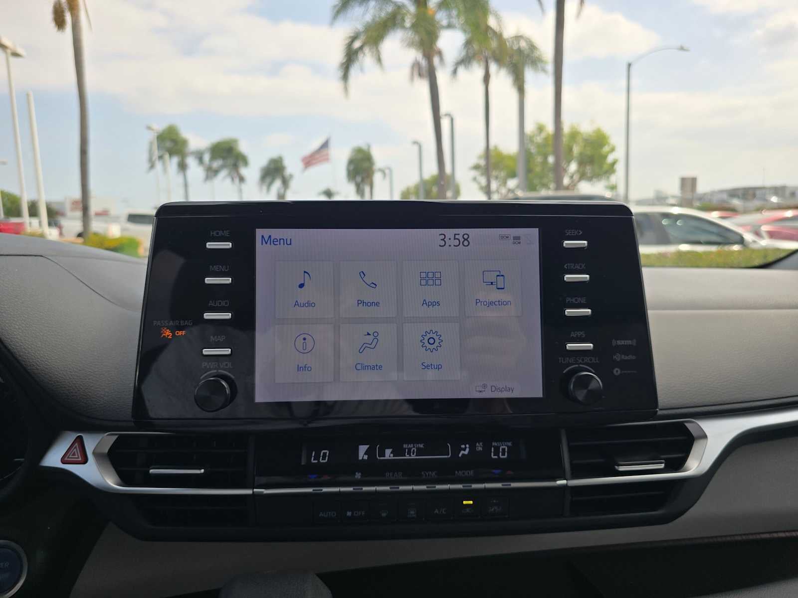 2023 Toyota Sienna LE