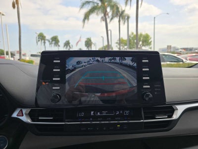 2023 Toyota Sienna LE