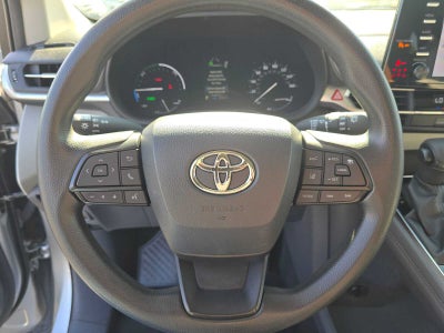 2022 Toyota Sienna LE