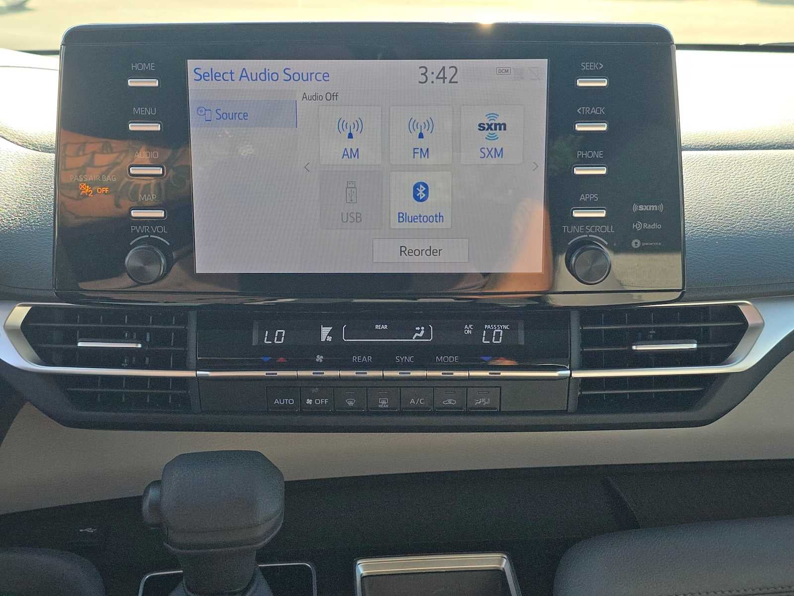 2022 Toyota Sienna LE