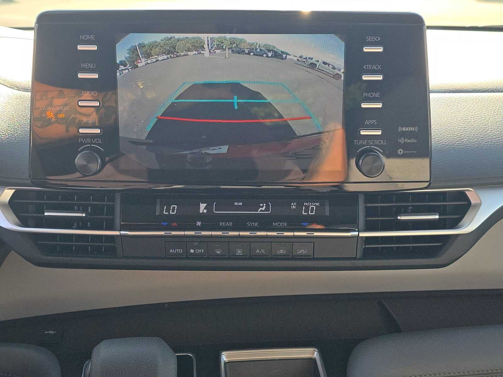 2022 Toyota Sienna LE