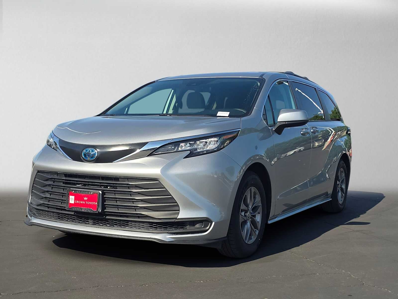 2022 Toyota Sienna LE