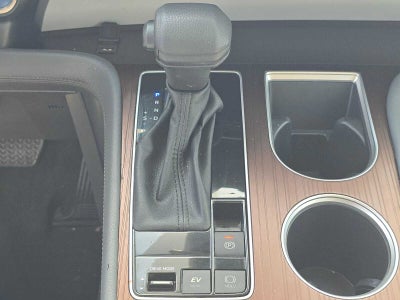 2023 Toyota Sienna LE