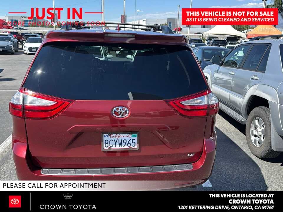 2018 Toyota Sienna LE