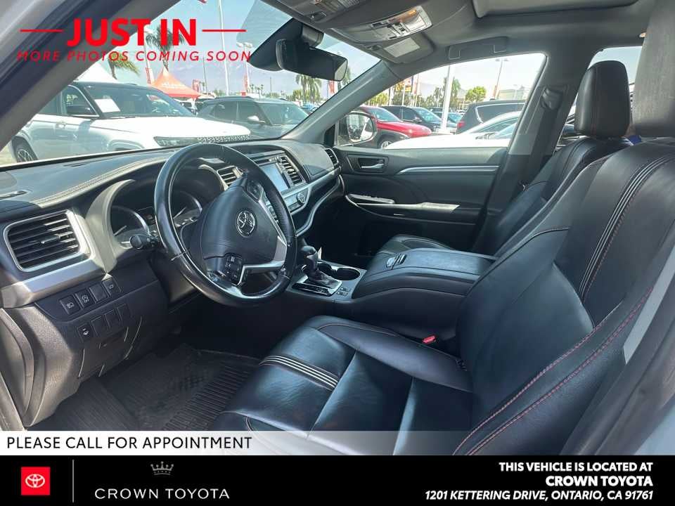 2019 Toyota Highlander SE