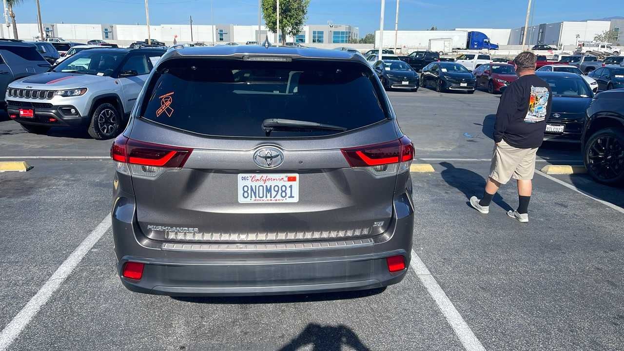 2019 Toyota Highlander SE