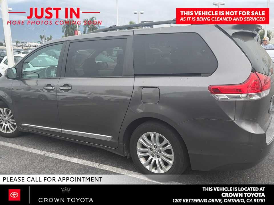 2013 Toyota Sienna XLE