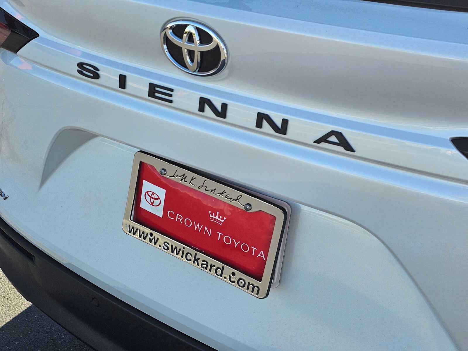 2026 Toyota Sienna XLE