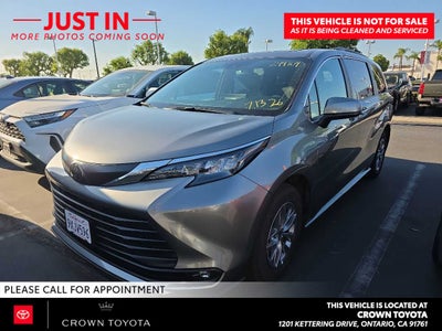 2026 Toyota Sienna XLE