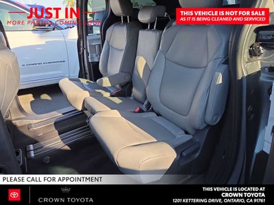 2026 Toyota Sienna XLE