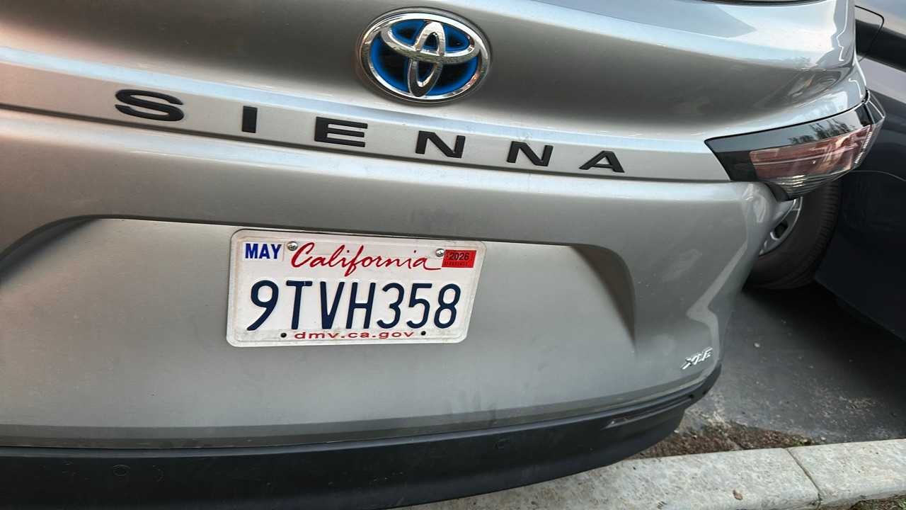 2025 Toyota Sienna XLE