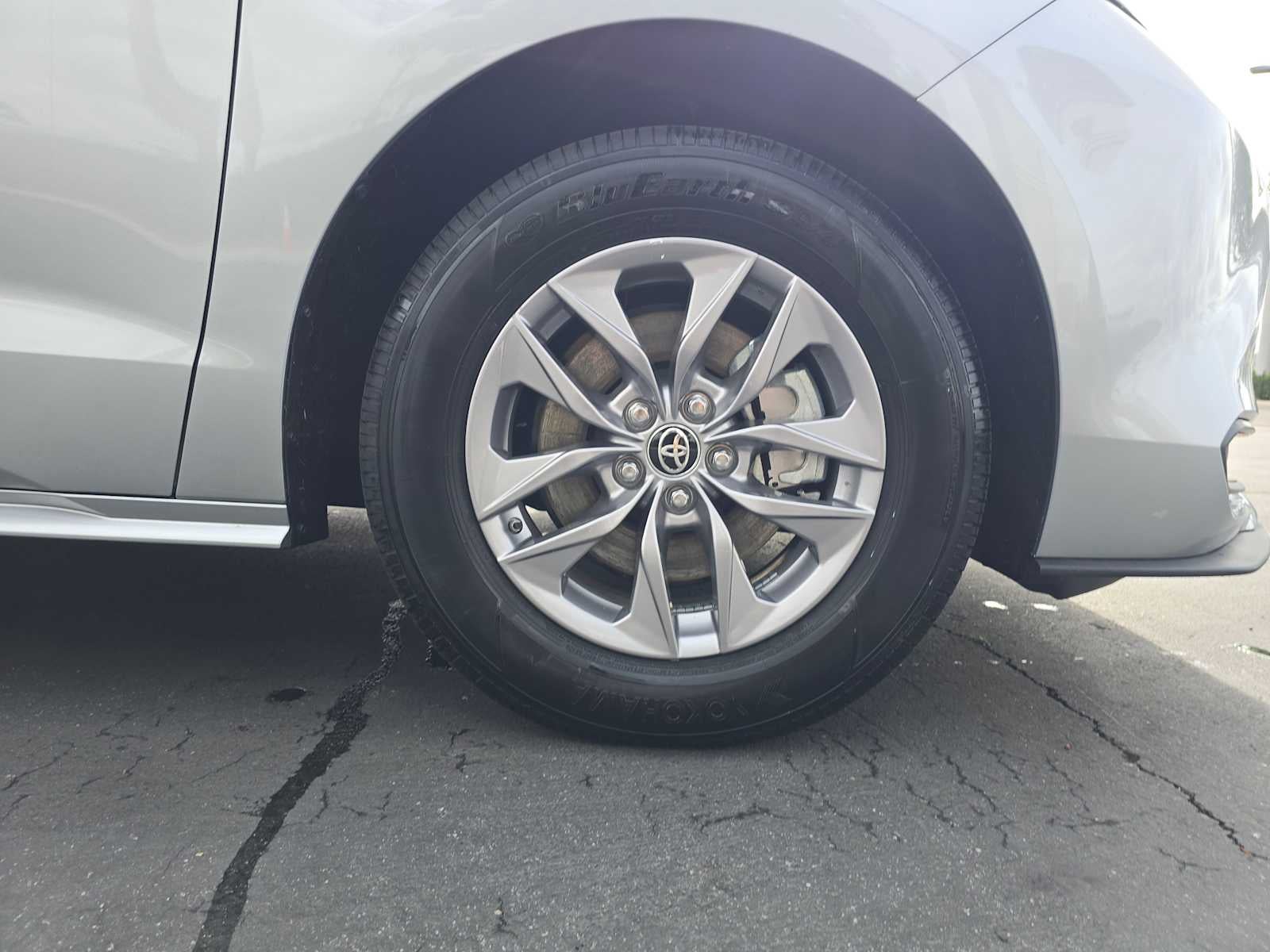 2025 Toyota Sienna XLE