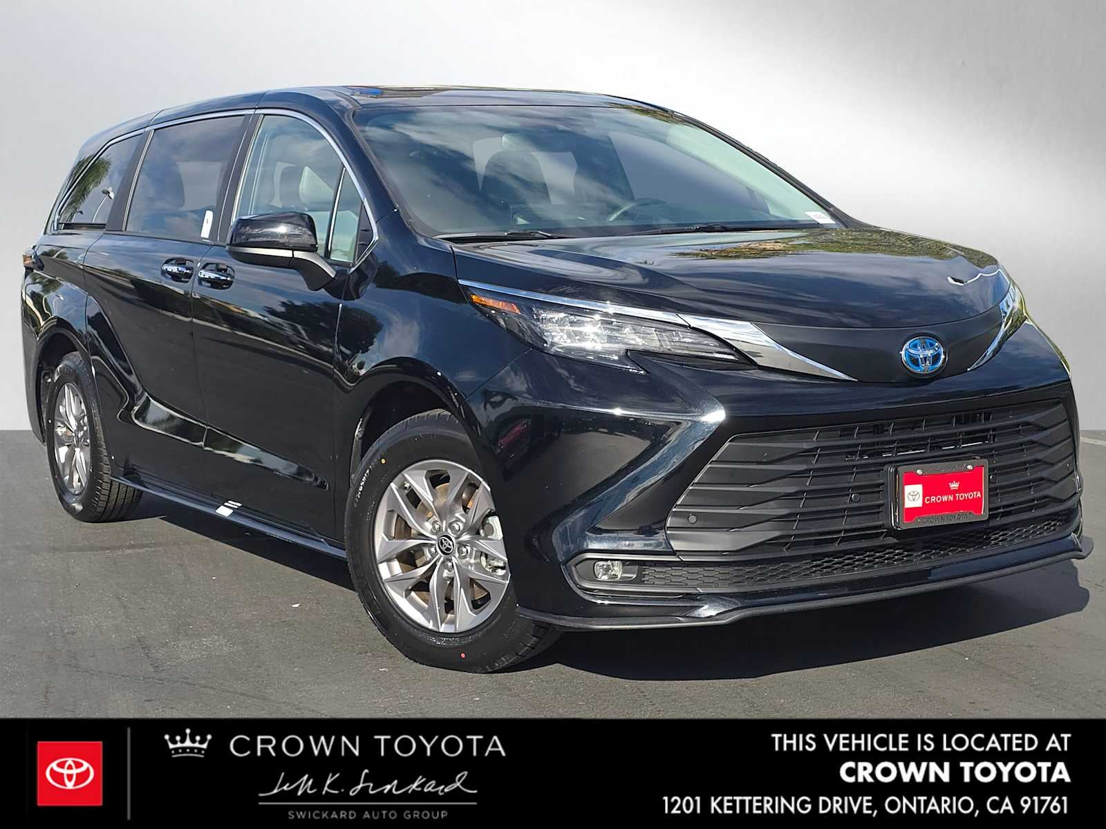 2025 Toyota Sienna XLE