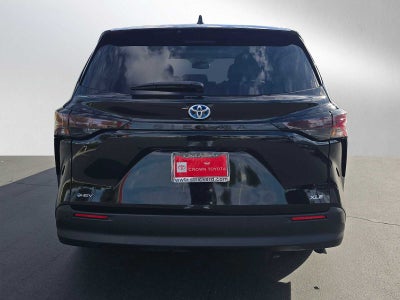 2025 Toyota Sienna XLE