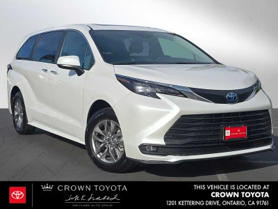 2025 Toyota Sienna XLE